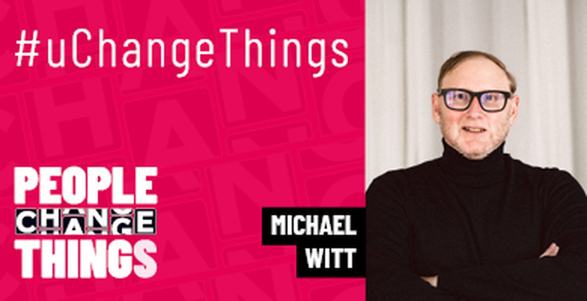 links ist der Hintergrund Pink und es steht People change Thinks und rechts ein Bild von Michael Witt